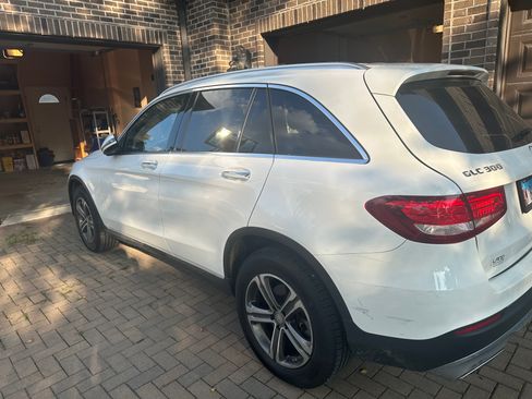 Used 2016 Mercedes-Benz GLC 300 4MATIC image 9