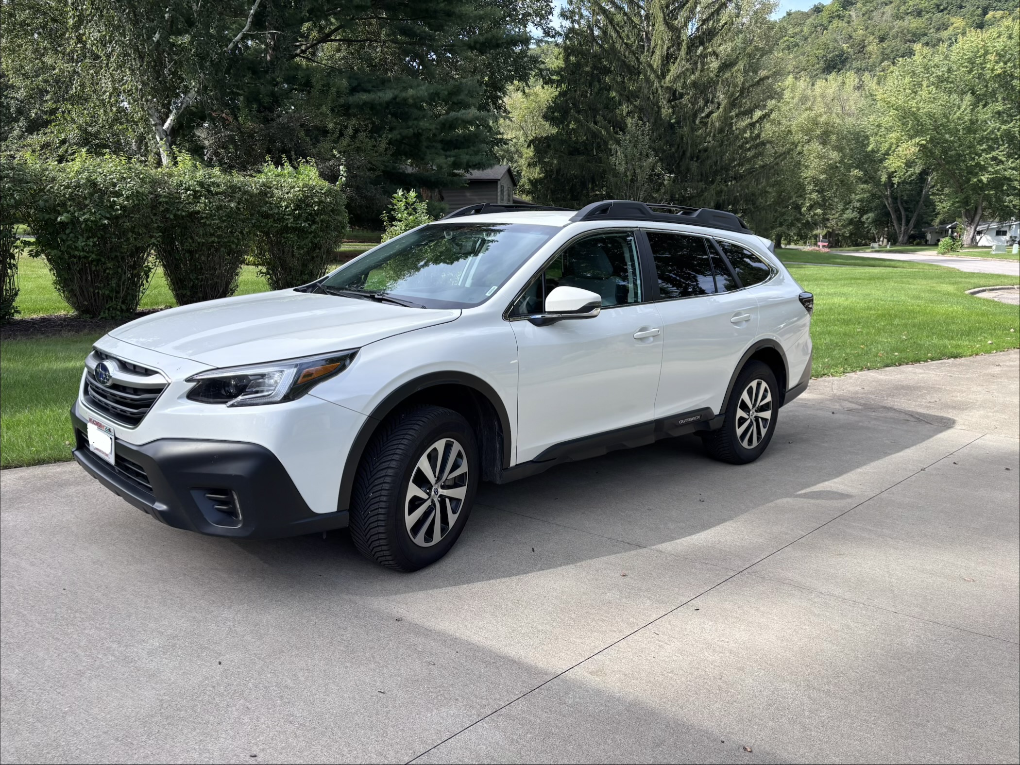Used 2020 Subaru Outback Premium w/ Popular Package #1 AWD/4WD image 1