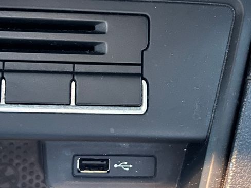 Used 2016 Volkswagen Tiguan R-Line image 4