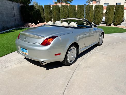 Used 2002 Lexus SC 430 Convertible RWD image 4