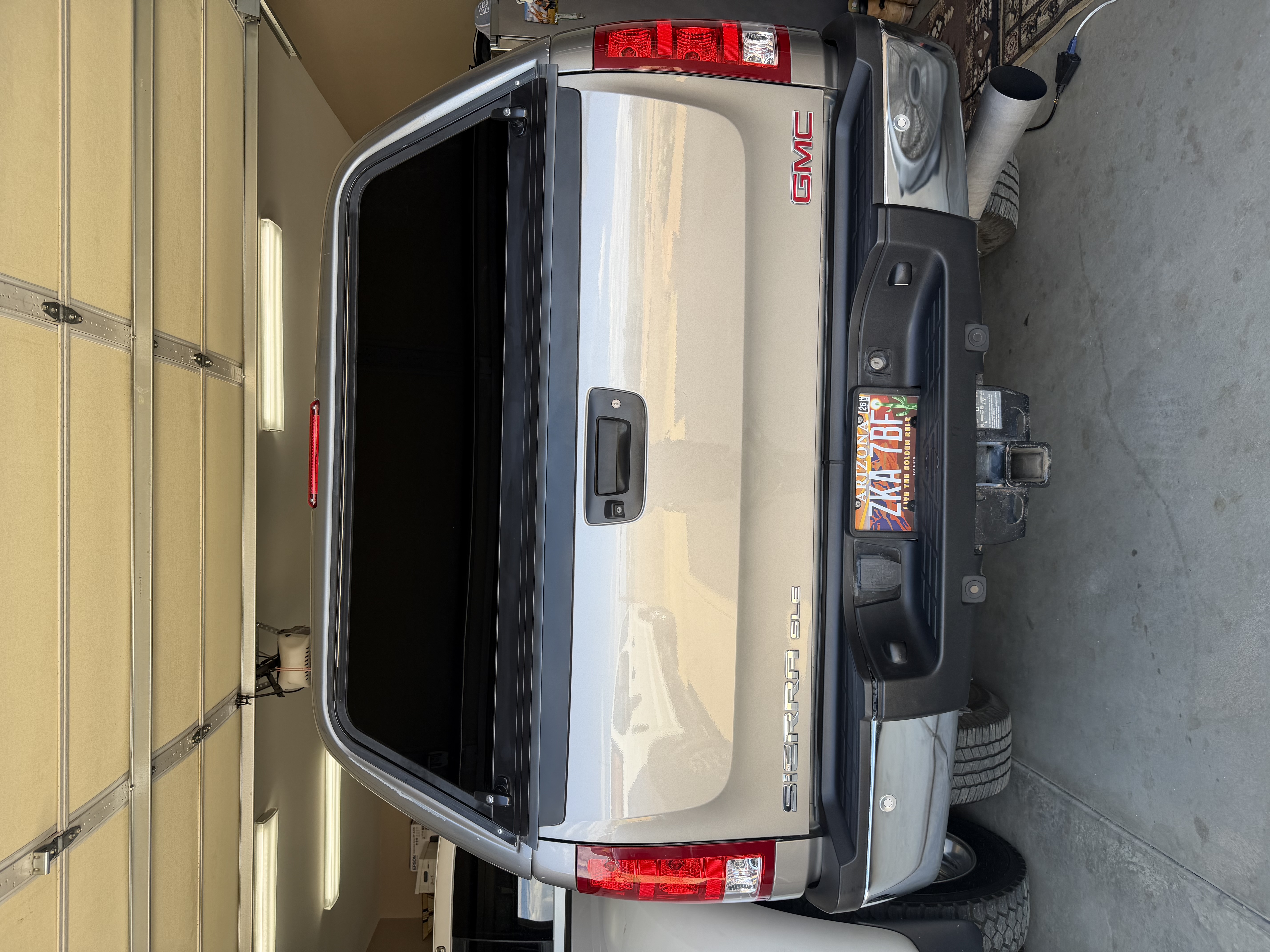 Used 2014 GMC Sierra 2500 SLE w/ SLE Preferred Package AWD/4WD image 6