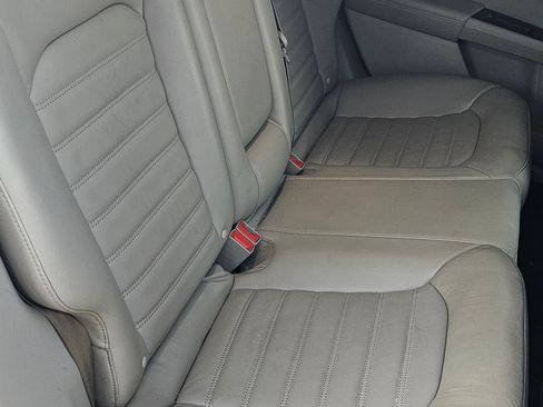 Used 2018 Ford Fusion SE w/ Equipment Group 602A image 12