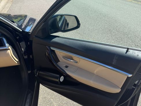 Used 2017 BMW 330i xDrive Sedan image 11