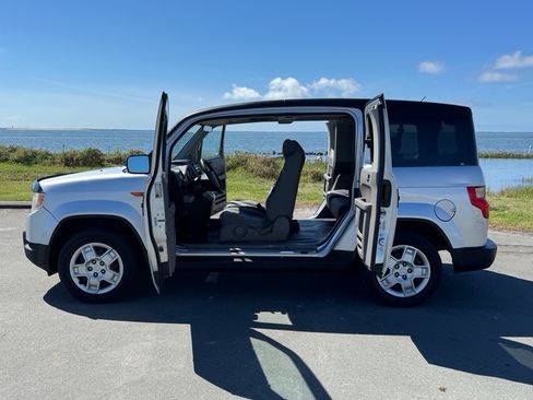 Used 2010 Honda Element LX image 10