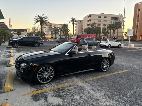 Used 2021 Mercedes-Benz E 450 Cabriolet image 4