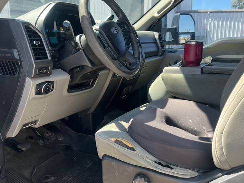 Used 2017 Ford F450 XL w/ Power Equipment Group RWD image 8