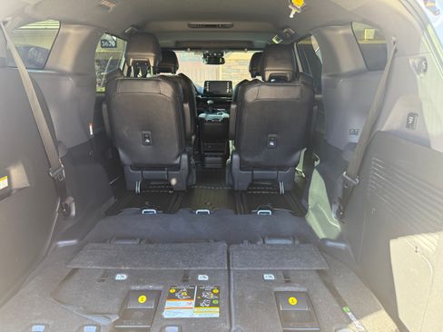 Used 2023 Toyota Sienna XSE image 13