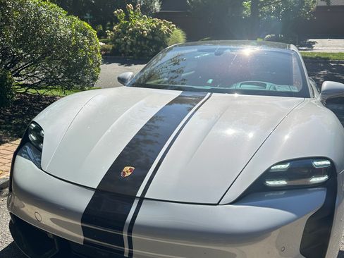 Used 2021 Porsche Taycan Turbo S image 1