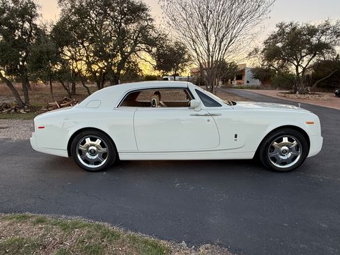 Used 2009 Rolls-Royce Phantom Coupe image 1