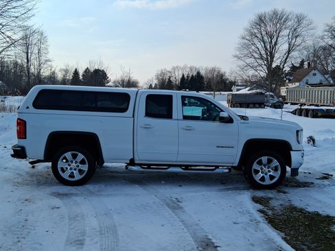 Used 2016 GMC Sierra 1500 SLE w/ SLE Value Package image 1