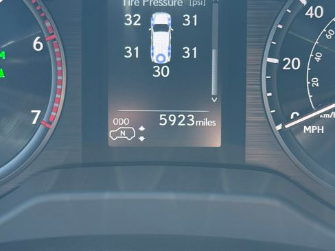 Used 2023 Lexus GX 460 Luxury w/ Sport Design Package image 12