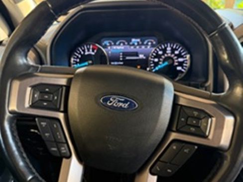 Used 2019 Ford Expedition Platinum image 12