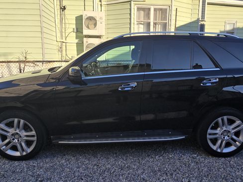 Used 2013 Mercedes-Benz ML 350 4MATIC image 9