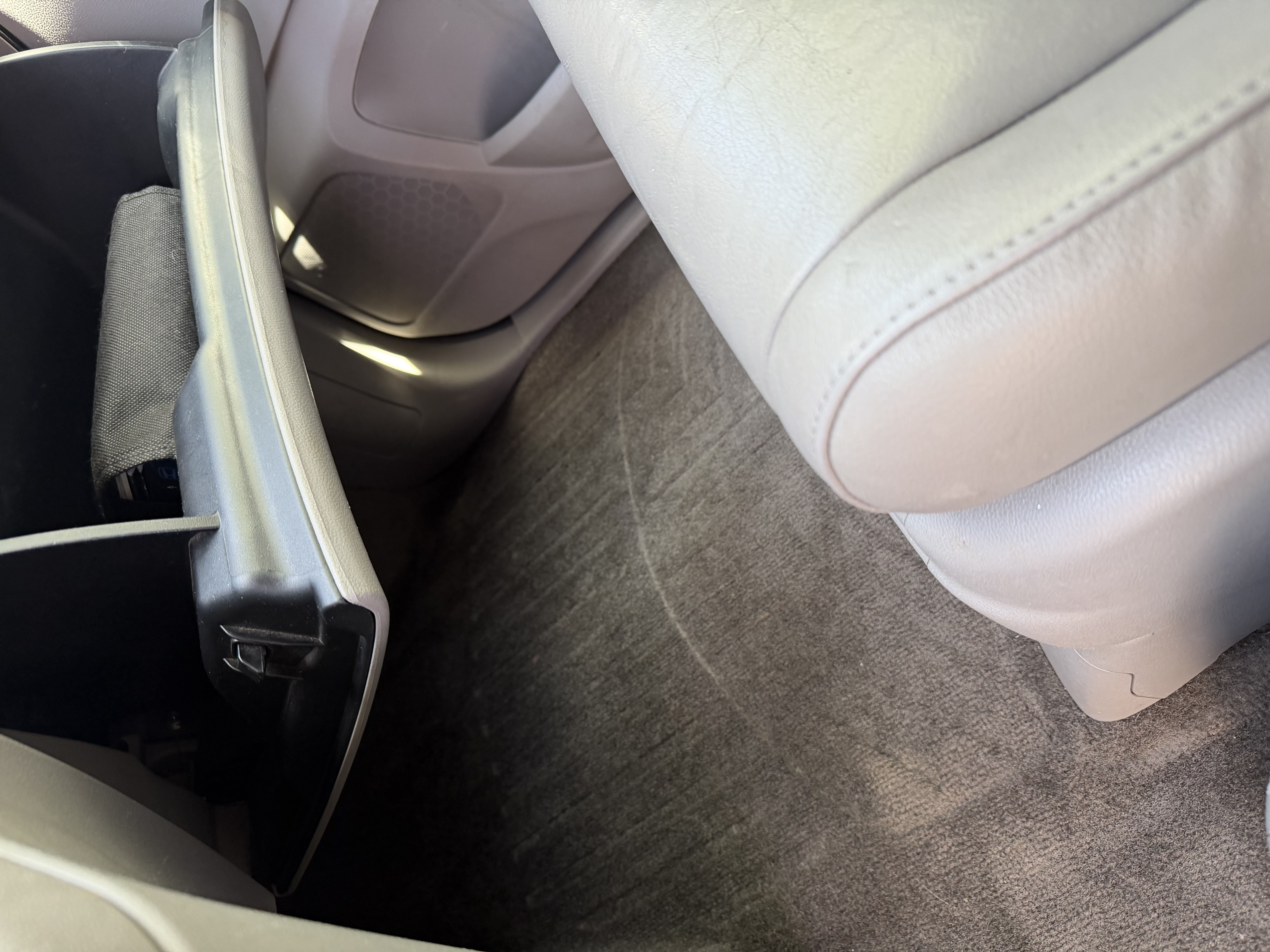 Used 2014 Honda Odyssey EX-L image 10
