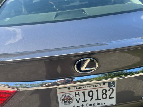 Used 2013 Lexus ES 300h image 9