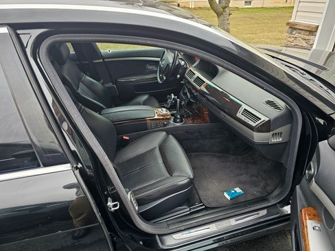Used 2003 BMW 760Li image 9