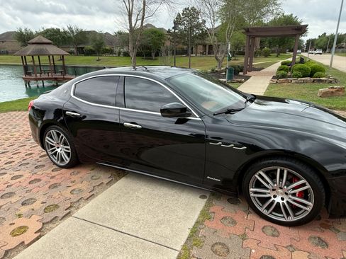 Used 2018 Maserati Ghibli S GranLusso image 6
