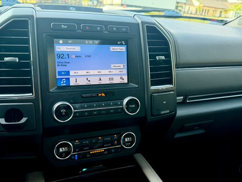 Used 2019 Ford Expedition Max Limited w/ Equipment Group 302A RWD image 18