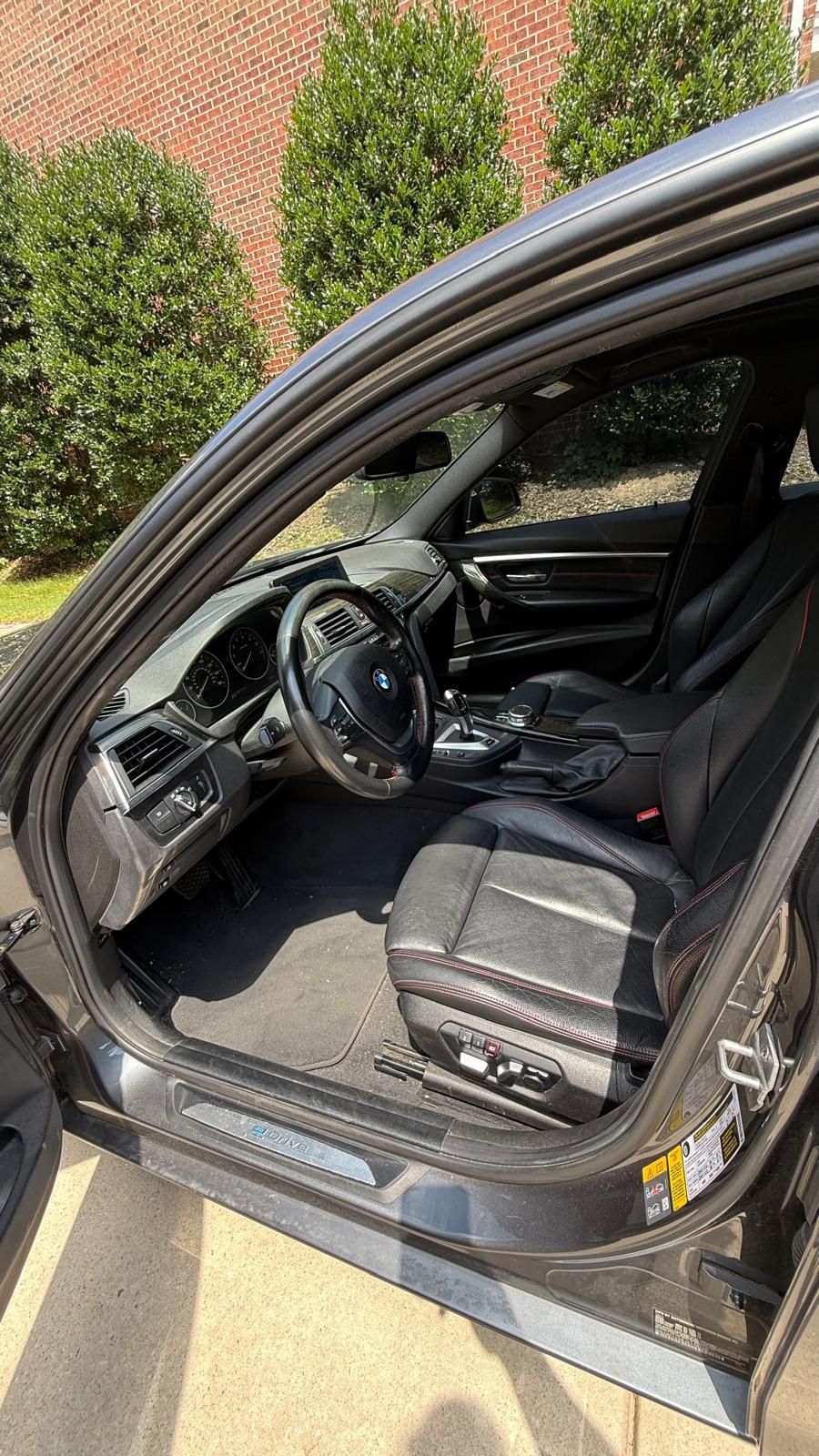 Used 2018 BMW 330e RWD image 5
