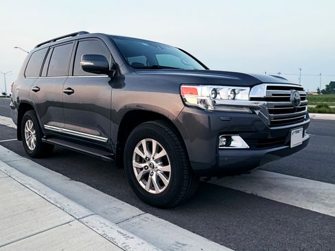 Used 2019 Toyota Land Cruiser AWD/4WD image 25