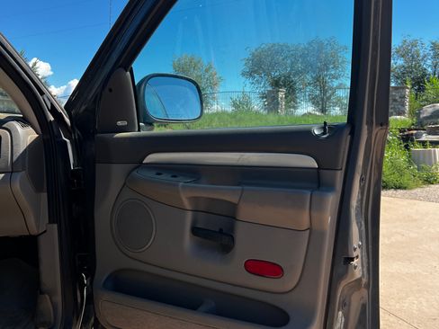 Used 2004 Dodge Ram 2500 Truck SLT w/ Trailer Tow Group image 8