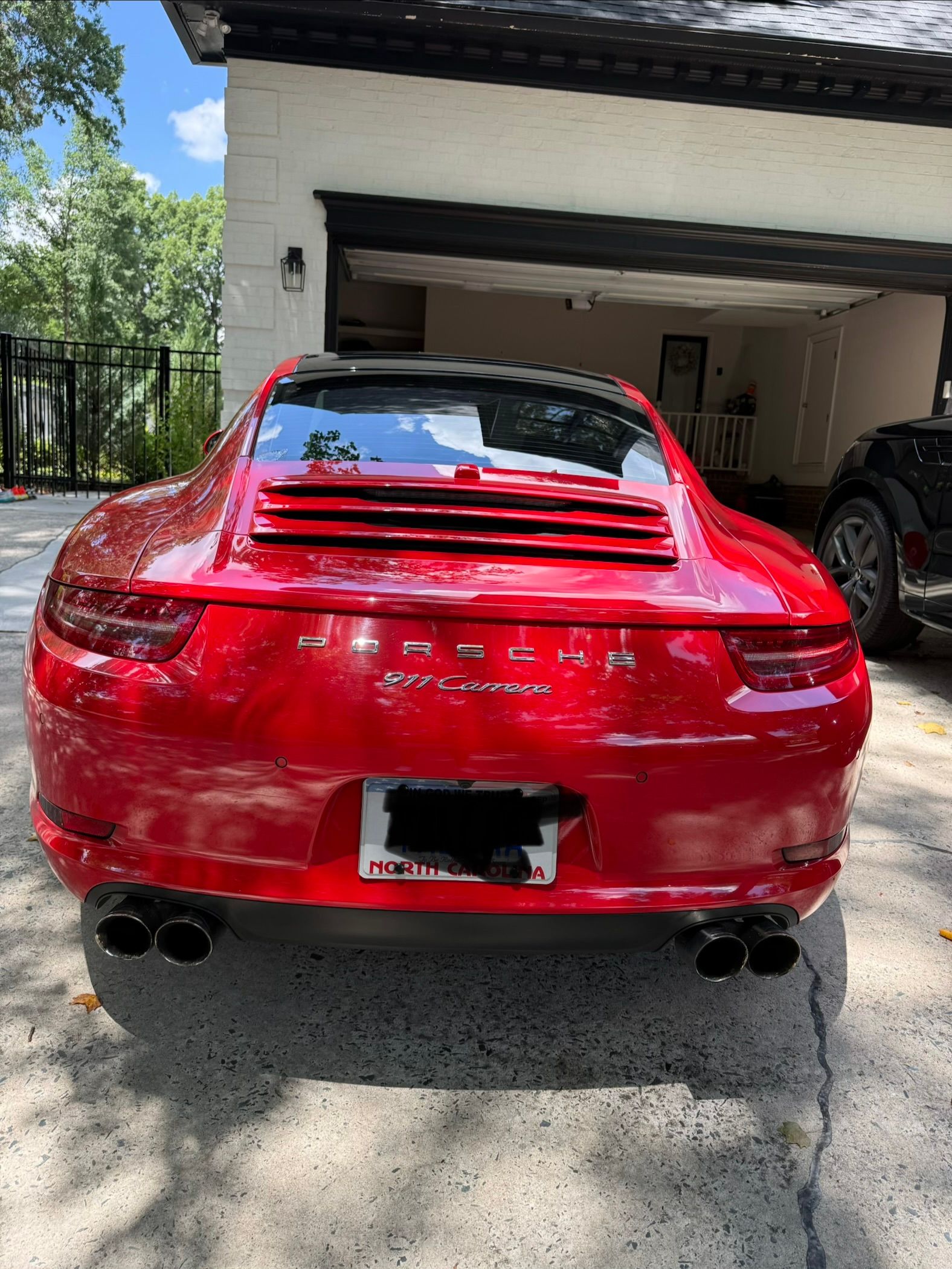 Used 2014 Porsche 911 Carrera RWD image 2