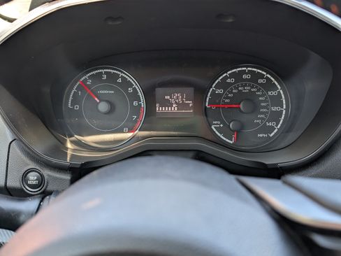 Used 2018 Subaru Crosstrek 2.0i Premium w/ Popular Package #2 image 16