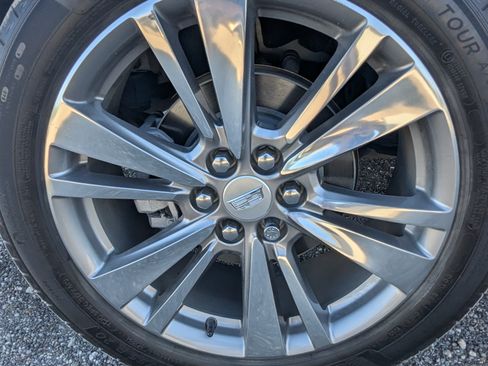 Used 2022 Cadillac XT6 Premium Luxury w/ Technology Package image 16