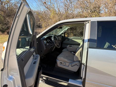 Used 2009 Ford F150 XLT image 6
