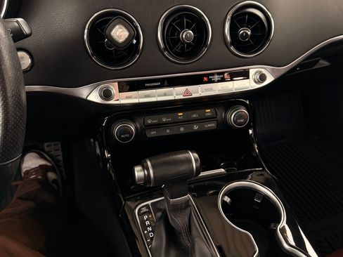 Used 2022 Kia Stinger GT-Line w/ Sun & Sound Package image 12