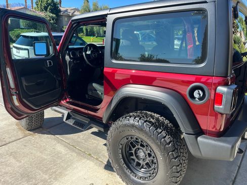 Used 2021 Jeep Wrangler Sport image 14