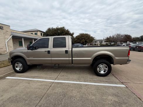 Used 2006 Ford F350 XLT image 5