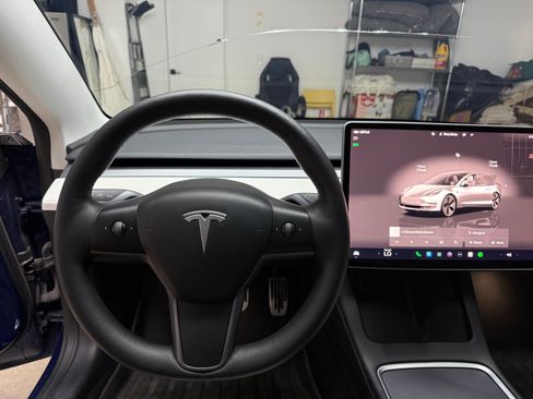 Used 2022 Tesla Model 3 Long Range image 12
