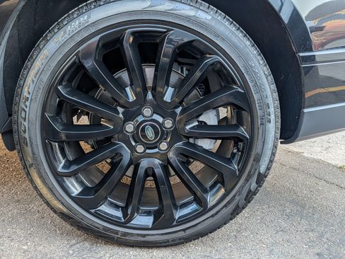 Used 2022 Land Rover Range Rover Autobiography image 8