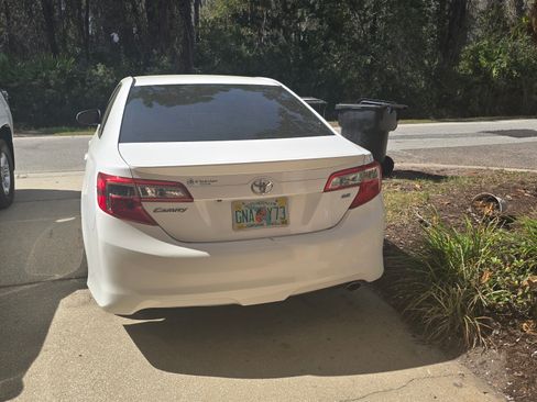 Used 2014 Toyota Camry SE image 10