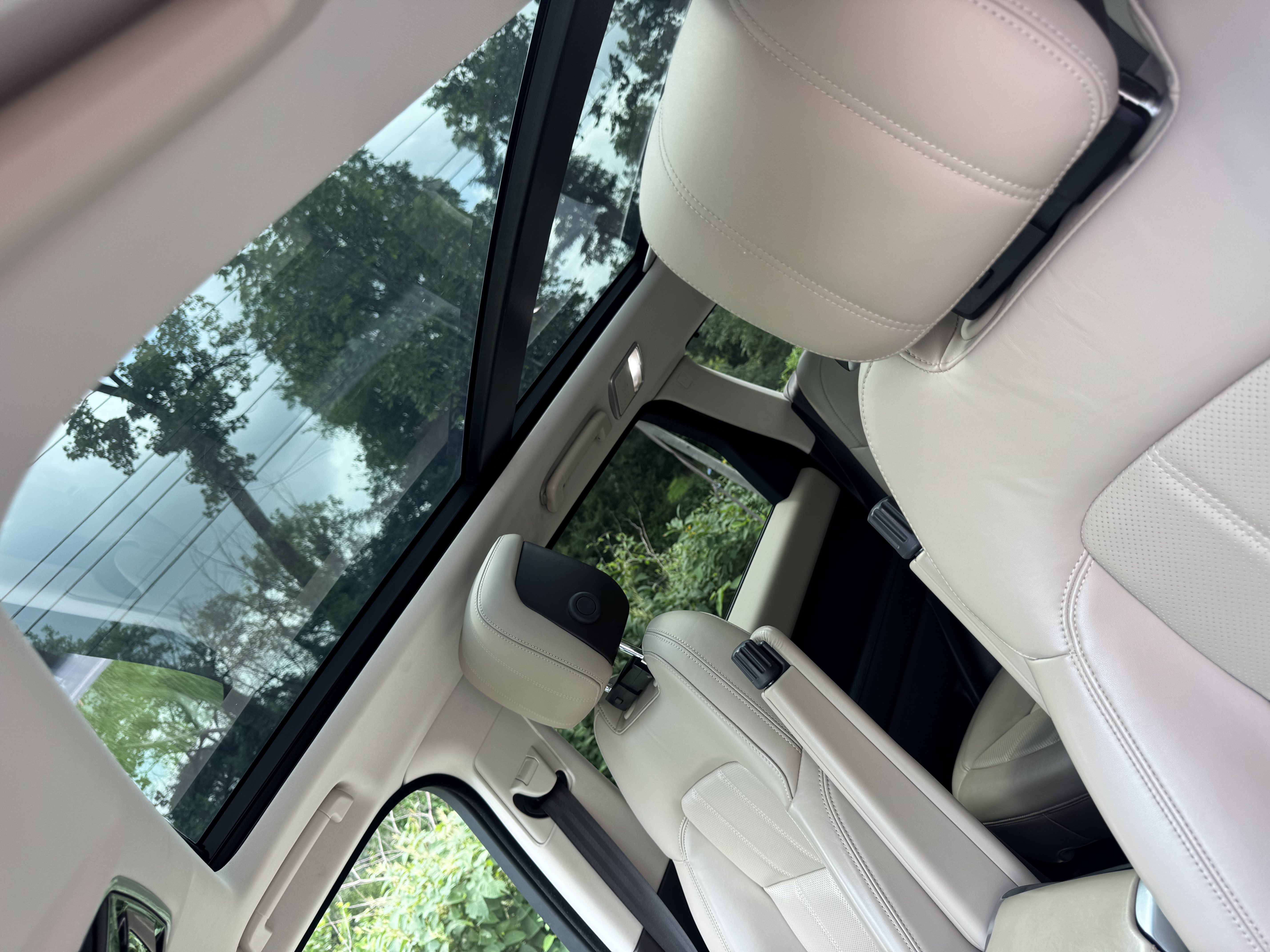Used 2018 Land Rover Range Rover Sport HSE AWD/4WD image 11