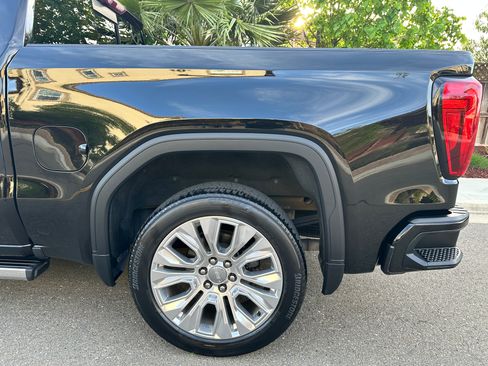 Used 2021 GMC Sierra 1500 Denali w/ Denali Ultimate Package image 5