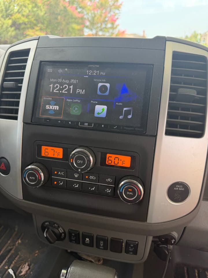 Used 2019 Nissan Frontier SV w/ Value Truck Package AWD/4WD image 6