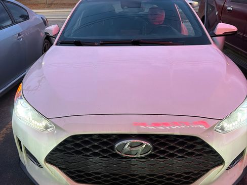 Used 2019 Hyundai Veloster Turbo R-Spec image 4