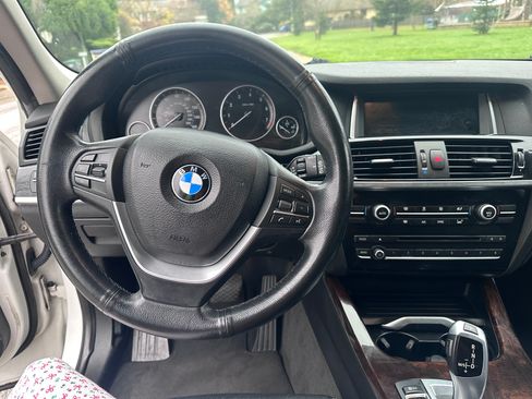 Used 2017 BMW X3 xDrive28i image 11