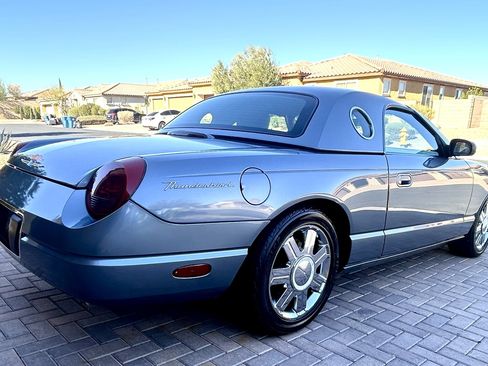 Used 2005 Ford Thunderbird Deluxe image 9