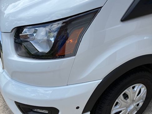 Used 2025 Ford Transit 350 XLT RWD image 18