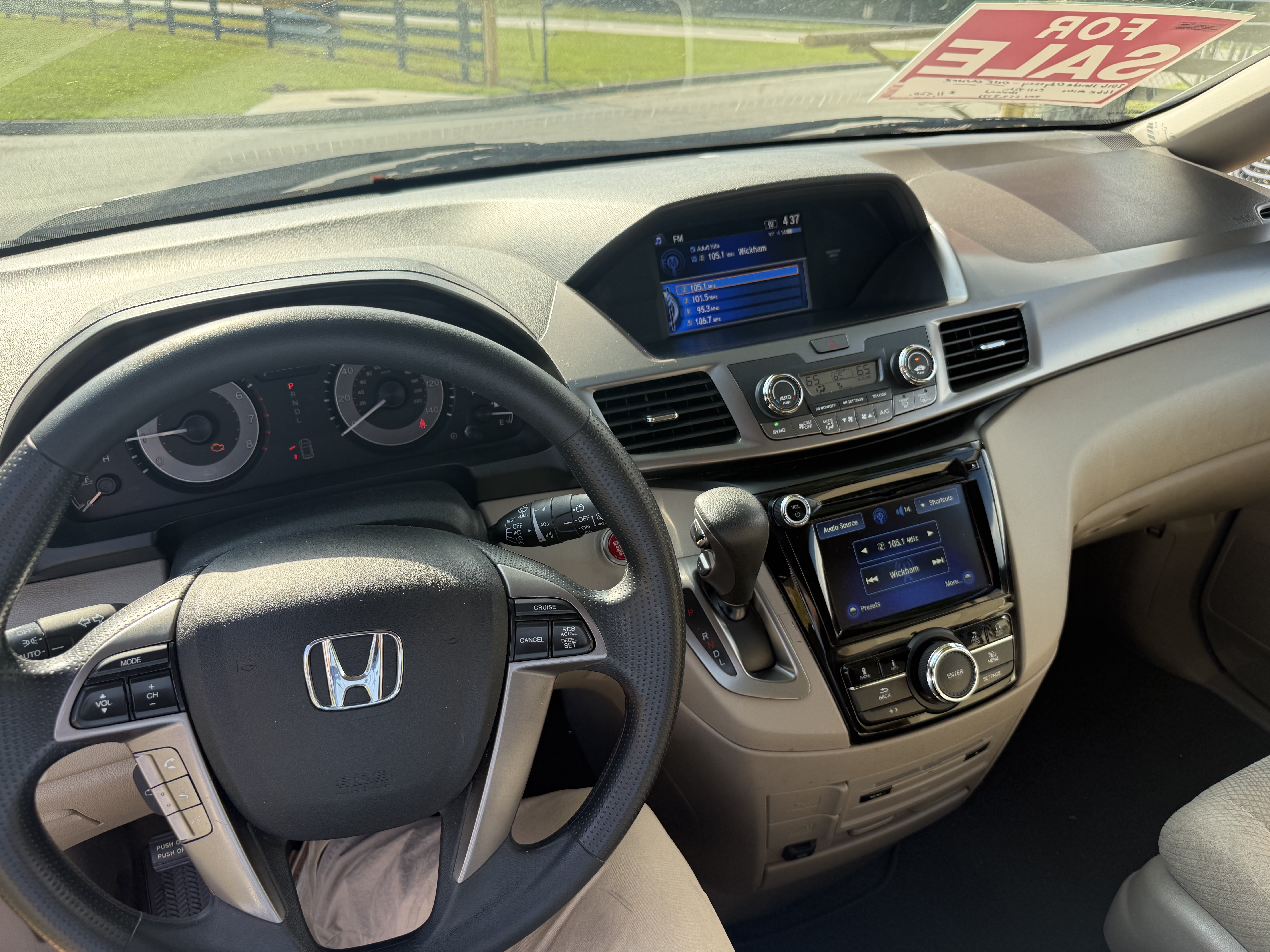 Used 2016 Honda Odyssey SE image 10