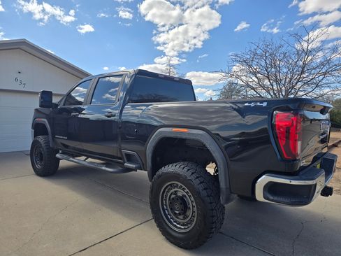 Used 2021 GMC Sierra 2500 4x4 Crew Cab w/ Gooseneck/5TH Wheel Package image 17