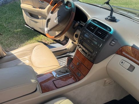 Used 2006 Lexus LS 430 image 6