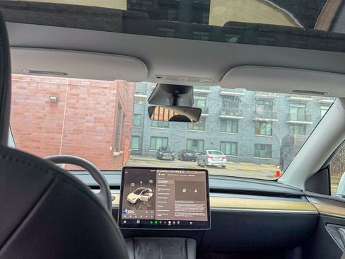 Used 2023 Tesla Model Y Long Range image 16