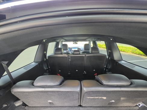 Used 2021 Mercedes-Benz GLS 450 4MATIC image 9