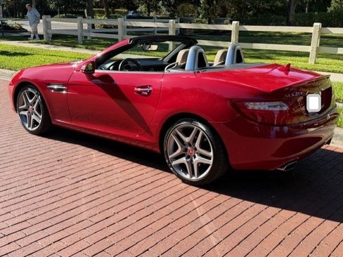 Used 2014 Mercedes-Benz SLK 250 image 5