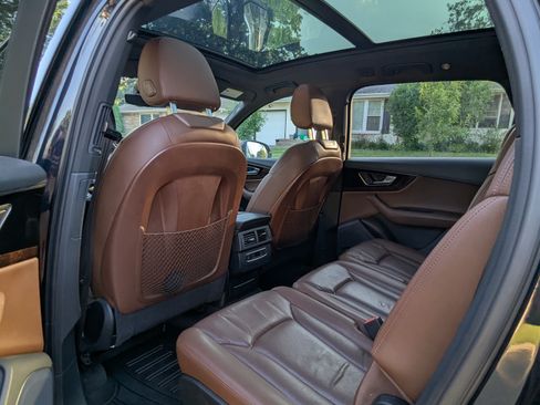 Used 2017 Audi Q7 3.0T Premium Plus image 9