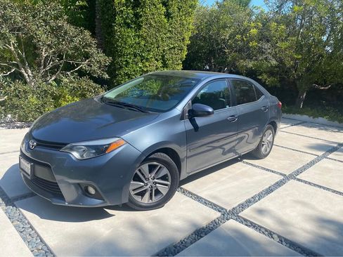 Used 2014 Toyota Corolla LE image 10